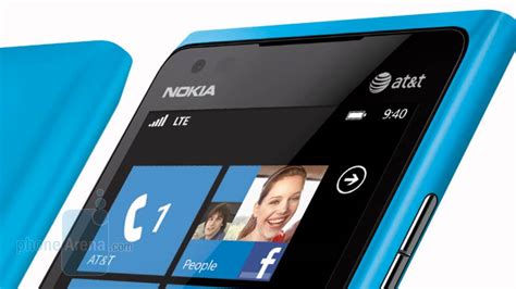 Nokia Lumia 900 specs .